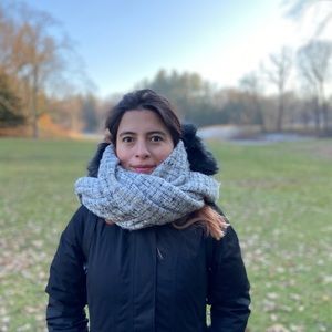 Meet your Posher, Itzel
